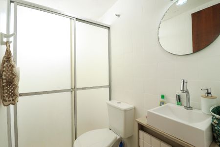 Apartamento à venda com 50m², 2 quartos e 1 vaga Apartamento à venda com 50m², 2 quartos e 1 vagaBanheiro