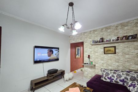 Casa à venda com 144m², 2 quartos e 2 vagasSala