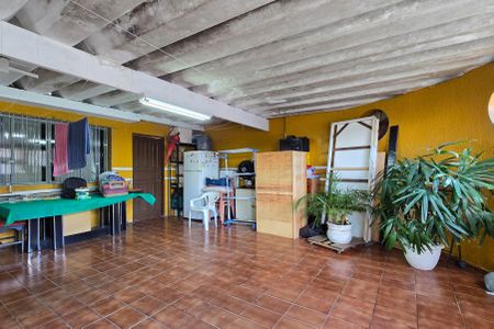 Casa à venda com 144m², 2 quartos e 2 vagasGaragem