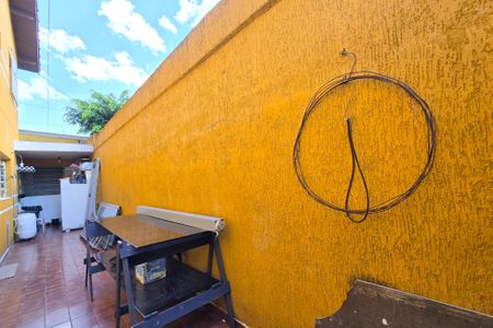 Casa à venda com 144m², 2 quartos e 2 vagasQuintal