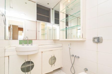 Apartamento para alugar com 127m², 2 quartos e 1 vaga Apartamento para alugar com 127m², 2 quartos e 1 vagaBanheiro