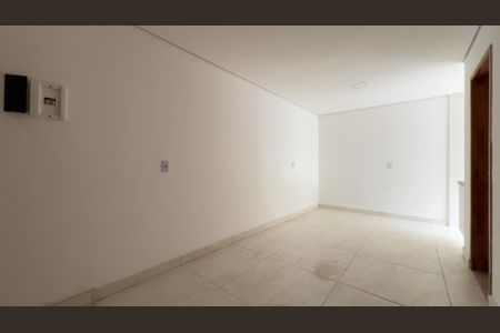 Sala de apartamento para alugar com 1 quarto, 30m² em Jardim Vila Galvão, Guarulhos
