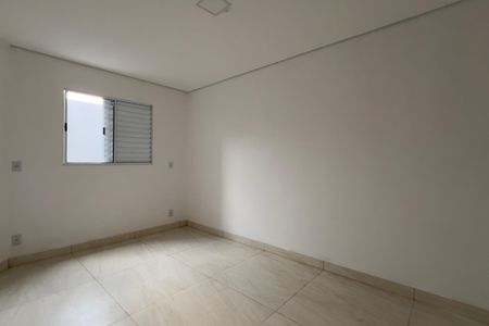 Quarto de apartamento para alugar com 1 quarto, 40m² em Jardim Vila Galvao, Guarulhos