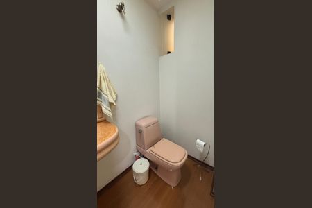 Apartamento para alugar com 160m², 3 quartos e 3 vagas Apartamento para alugar com 160m², 3 quartos e 3 vagasLavabo