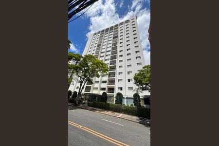 Apartamento para alugar com 160m², 3 quartos e 3 vagas Apartamento para alugar com 160m², 3 quartos e 3 vagasFachada