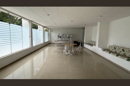Apartamento para alugar com 160m², 3 quartos e 3 vagas Apartamento para alugar com 160m², 3 quartos e 3 vagasSalão de Festas