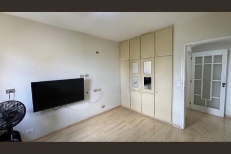 Apartamento para alugar com 160m², 3 quartos e 3 vagas Apartamento para alugar com 160m², 3 quartos e 3 vagasQuarto 2