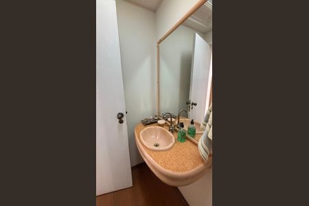 Apartamento para alugar com 160m², 3 quartos e 3 vagas Apartamento para alugar com 160m², 3 quartos e 3 vagasLavabo