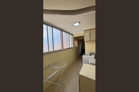 Apartamento para alugar com 160m², 3 quartos e 3 vagas Apartamento para alugar com 160m², 3 quartos e 3 vagasÁrea de Serviço