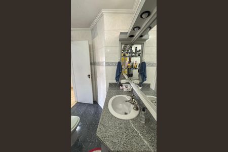 Apartamento para alugar com 160m², 3 quartos e 3 vagas Apartamento para alugar com 160m², 3 quartos e 3 vagasBanheiro