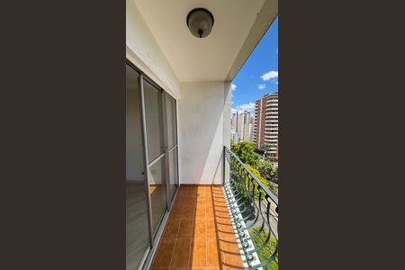 Apartamento para alugar com 160m², 3 quartos e 3 vagas Apartamento para alugar com 160m², 3 quartos e 3 vagasSala - Sala de Jantar Varanda