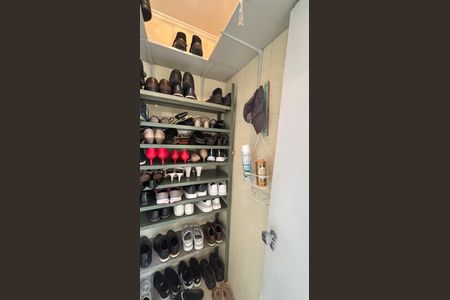 Apartamento para alugar com 160m², 3 quartos e 3 vagas Apartamento para alugar com 160m², 3 quartos e 3 vagasÁrea de Serviço - Banheiro