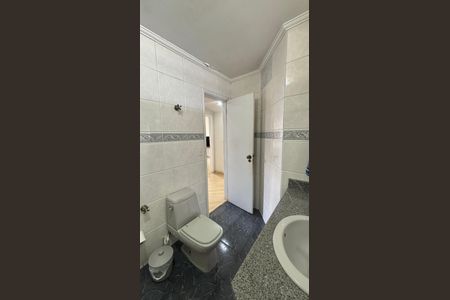 Apartamento para alugar com 160m², 3 quartos e 3 vagas Apartamento para alugar com 160m², 3 quartos e 3 vagasBanheiro