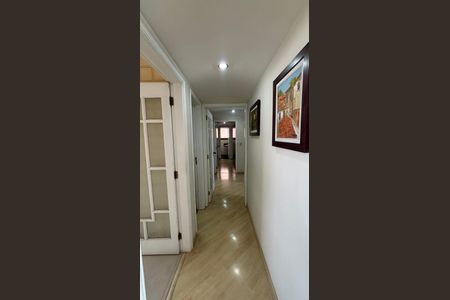 Apartamento para alugar com 160m², 3 quartos e 3 vagas Apartamento para alugar com 160m², 3 quartos e 3 vagasCorredor