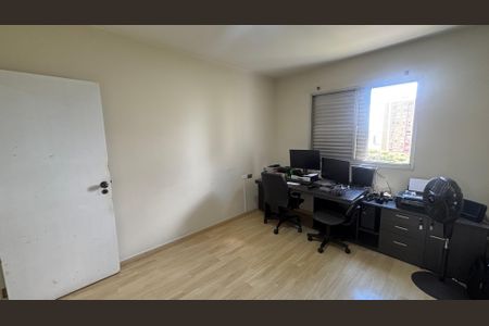 Apartamento para alugar com 160m², 3 quartos e 3 vagas Apartamento para alugar com 160m², 3 quartos e 3 vagasQuarto 2
