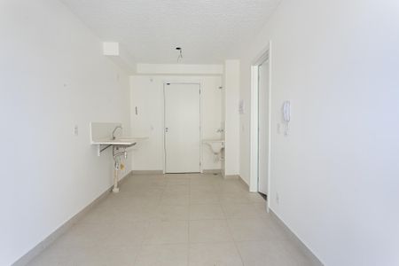 Sala de apartamento para alugar com 1 quarto, 27m² em Guaiauna, São Paulo