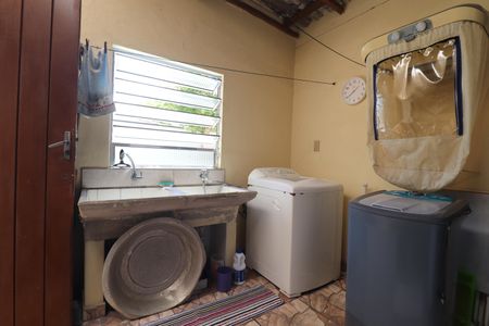 Casa à venda com 138m², 3 quartos e 1 vagaÁrea de Serviço