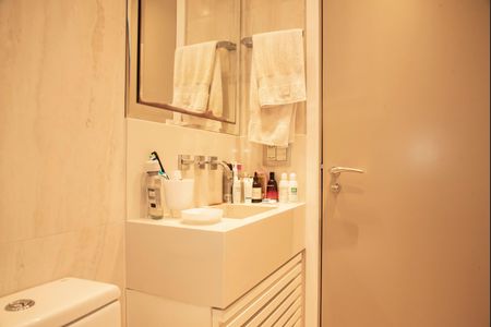 Apartamento à venda com 78m², 2 quartos e 1 vagaBanheiro da Suíte