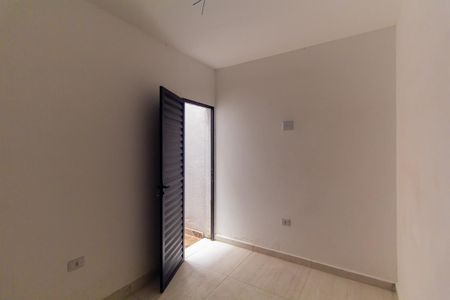 Quarto de apartamento para alugar com 1 quarto, 30m² em Vila Paulo Silas, São Paulo