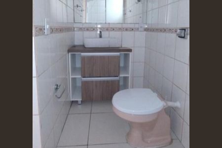 Banheiro de apartamento para alugar com 2 quartos, 77m² em Bom Fim, Porto Alegre
