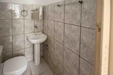 Banheiro de casa para alugar com 1 quarto, 20m² em Vila Rica, São Paulo