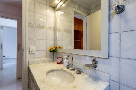 Apartamento à venda com 80m², 2 quartos e 1 vaga