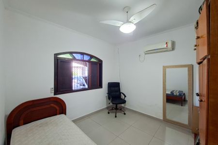 Quarto de casa para alugar com 2 quartos, 70m² em Vila Tupi, Praia Grande