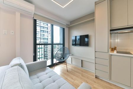 Sala de kitnet/studio para alugar com 1 quarto, 26m² em Campo Belo, São Paulo