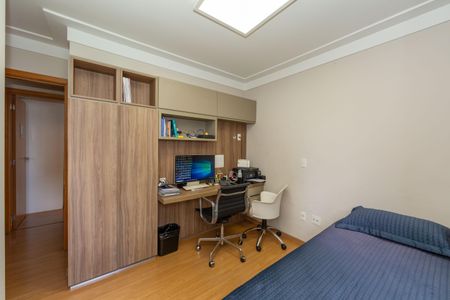 Apartamento à venda com 147m², 4 quartos e 4 vagasQUARTO2