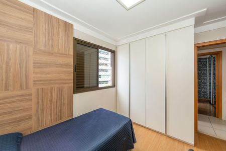 Apartamento à venda com 147m², 4 quartos e 4 vagasQUARTO2