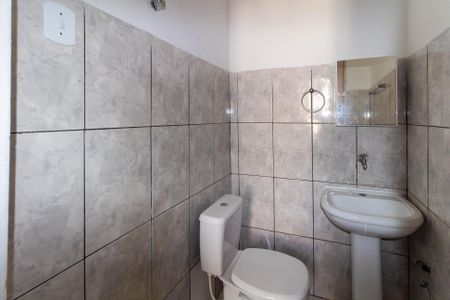 Banheiro de casa para alugar com 1 quarto, 20m² em Vila Rica, São Paulo