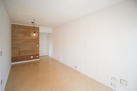 Apartamento para alugar com 68m², 2 quartos e 1 vaga Apartamento para alugar com 68m², 2 quartos e 1 vagaSala