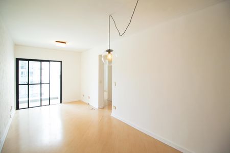 Sala de apartamento para alugar com 2 quartos, 68m² em Indianópolis, São Paulo