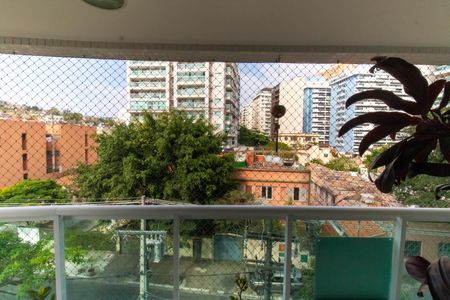 Apartamento à venda com 120m², 3 quartos e 1 vagaVista da Suíte Canadense 1