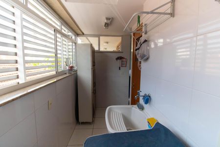 Apartamento à venda com 120m², 3 quartos e 1 vagaÁrea de Serviço