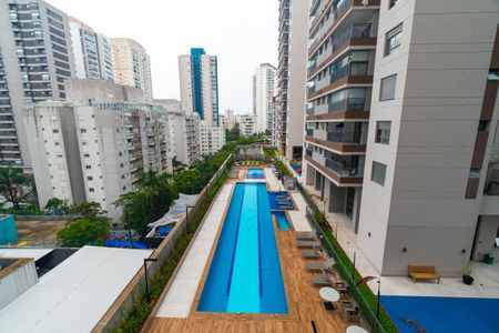 Apartamento à venda com 29m², 1 quarto e sem vaga Apartamento à venda com 29m², 1 quarto e sem vagaVista da Sacada