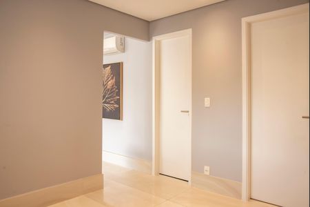 Sala 2 de apartamento para alugar com 3 quartos, 183m² em Praça da Arvore, São Paulo
