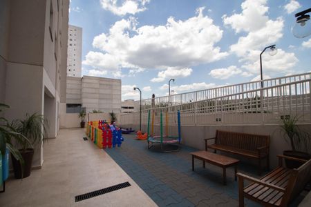 Apartamento à venda com 42m², 2 quartos e 1 vaga Apartamento à venda com 42m², 2 quartos e 1 vagaÁrea comum - Playground