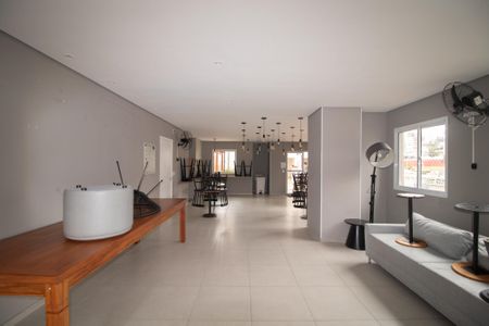 Apartamento à venda com 42m², 2 quartos e 1 vaga Apartamento à venda com 42m², 2 quartos e 1 vagaÁrea comum - Salão de festas