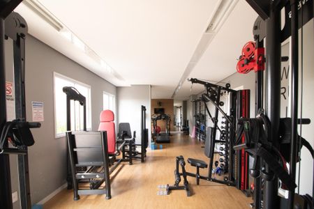 Apartamento à venda com 42m², 2 quartos e 1 vaga Apartamento à venda com 42m², 2 quartos e 1 vagaÁrea comum - Academia