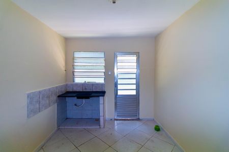 Cozinha de casa para alugar com 1 quarto, 20m² em Vila Rica, São Paulo