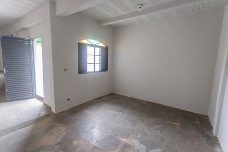 Casa à venda com 113m², 4 quartos e sem vaga Casa à venda com 113m², 4 quartos e sem vagaQuarto da Casa de Cima