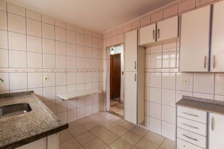 Apartamento à venda com 68m², 2 quartos e 1 vaga Apartamento à venda com 68m², 2 quartos e 1 vagaCozinha