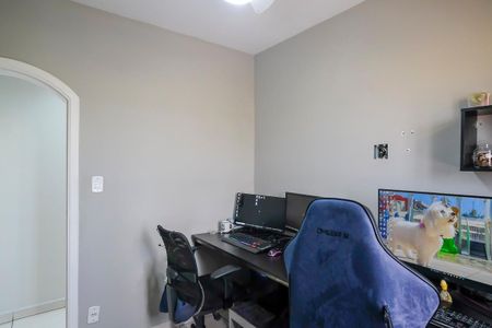 Apartamento à venda com 80m², 3 quartos e 1 vagaQuarto 2