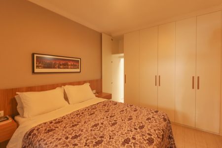 Casa à venda com 165m², 3 quartos e 2 vagasSuíte