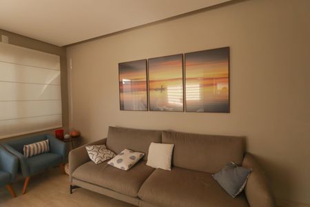 Casa à venda com 165m², 3 quartos e 2 vagasSala