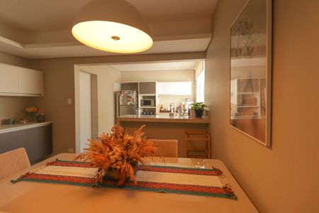 Casa à venda com 165m², 3 quartos e 2 vagasSala