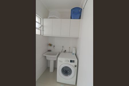 Casa à venda com 165m², 3 quartos e 2 vagasCozinha e Área de Serviço