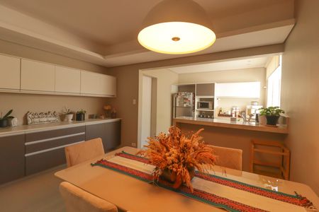 Casa à venda com 165m², 3 quartos e 2 vagasSala