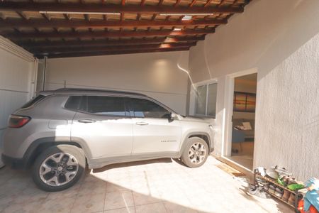 Casa à venda com 165m², 3 quartos e 2 vagasGaragem